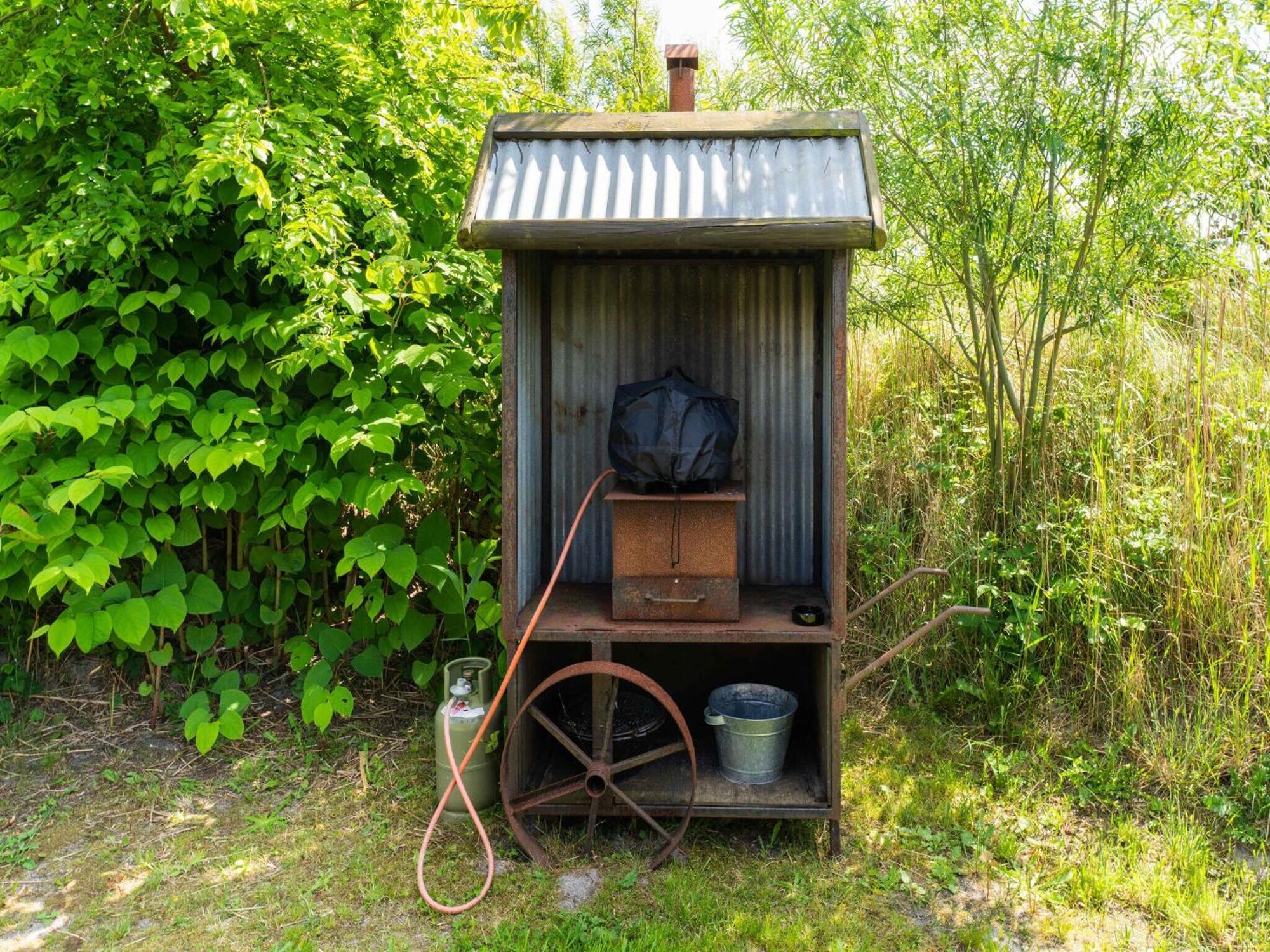 Quaint Bungalow In Callantsoog With Garden Экстерьер фото